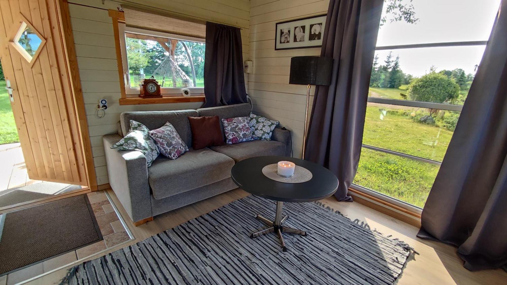 Saviaugu Majake Polvamaal Chalet